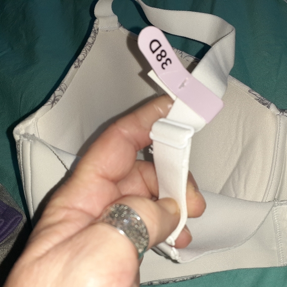 Bra - Picture 3 of 3